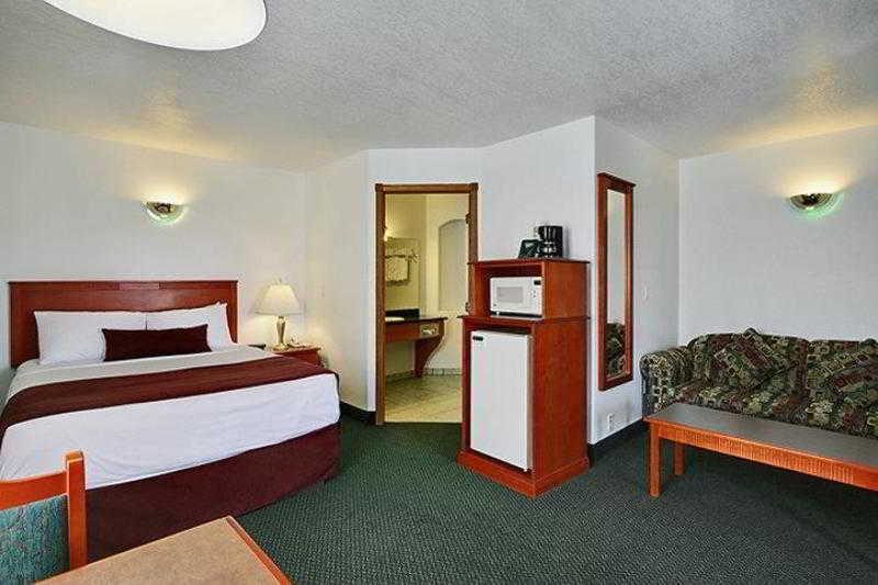 White Wolf Inn Hinton Rum bild