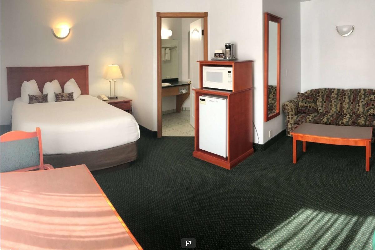 White Wolf Inn Hinton Exteriör bild